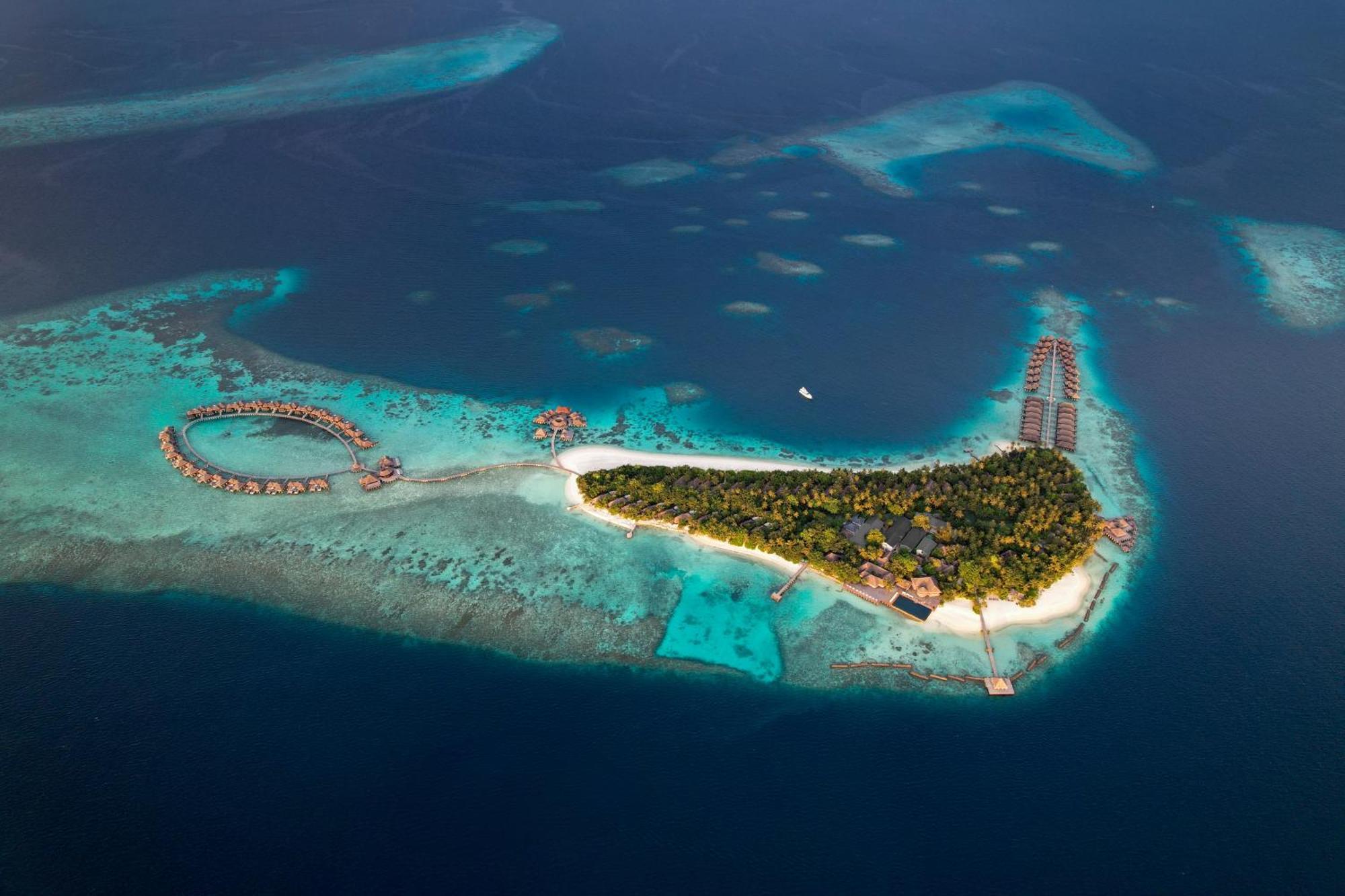 Coco Bodu Hithi Hotel North Male Atoll Exterior photo