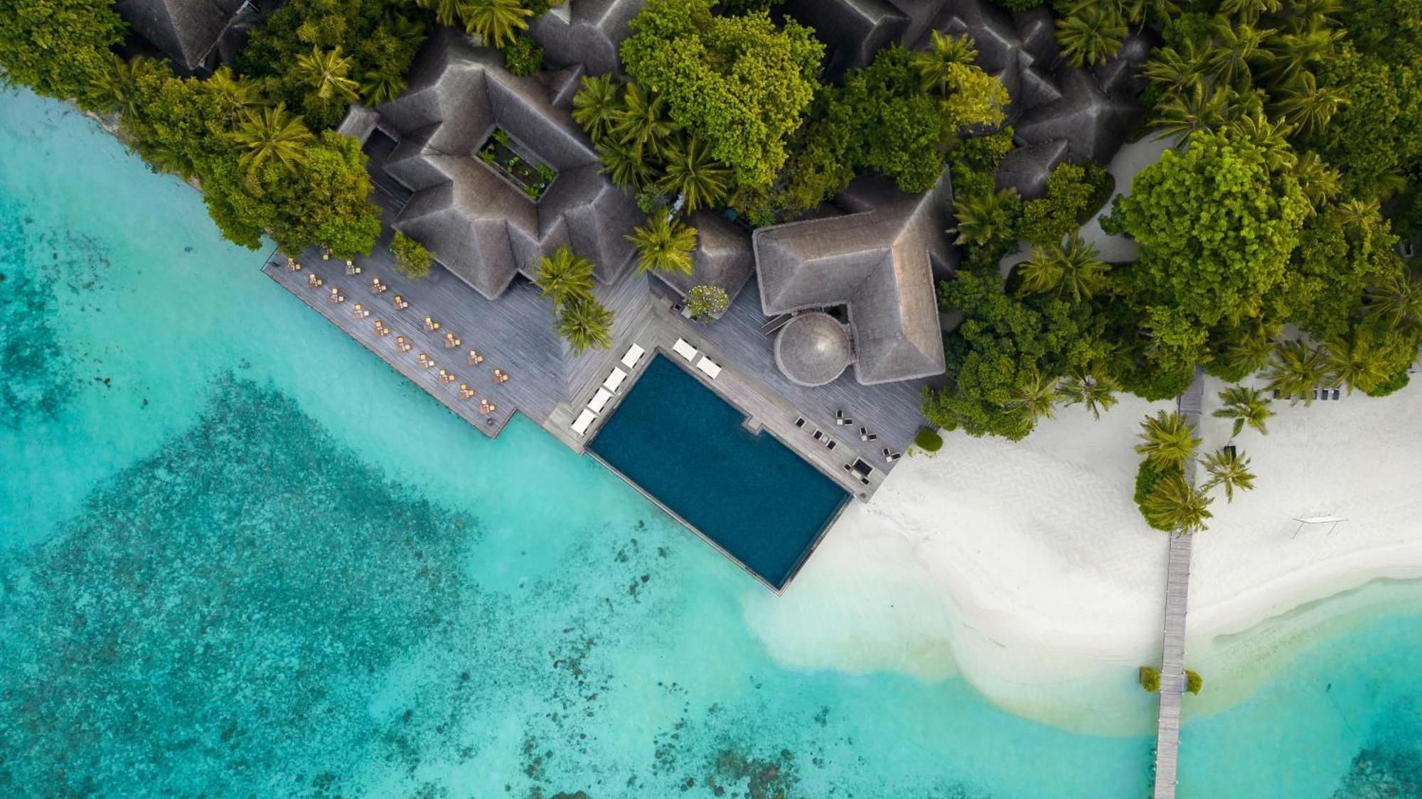 Coco Bodu Hithi Hotel North Male Atoll Exterior photo