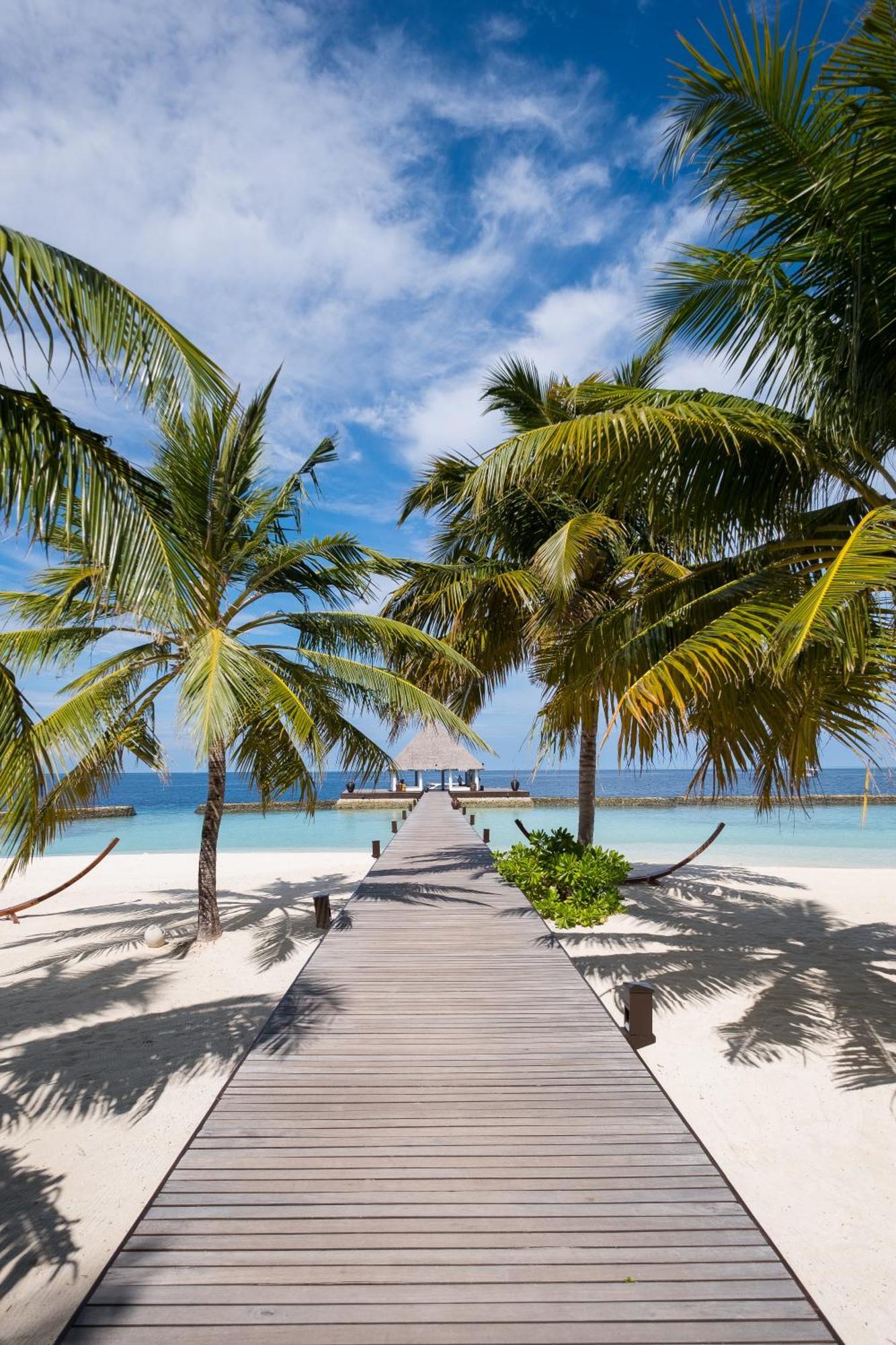 Coco Bodu Hithi Hotel North Male Atoll Exterior photo