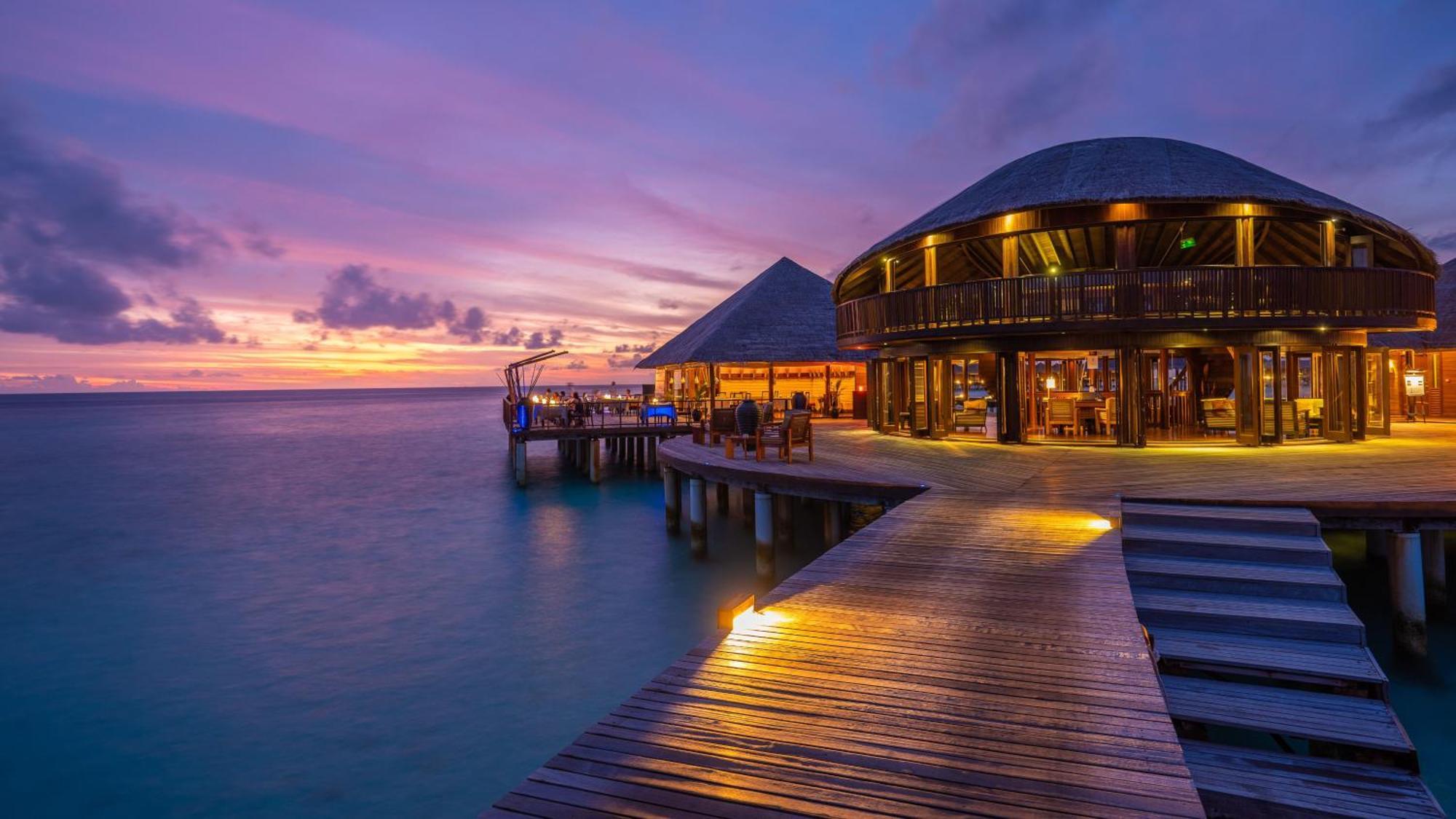 Coco Bodu Hithi Hotel North Male Atoll Exterior photo