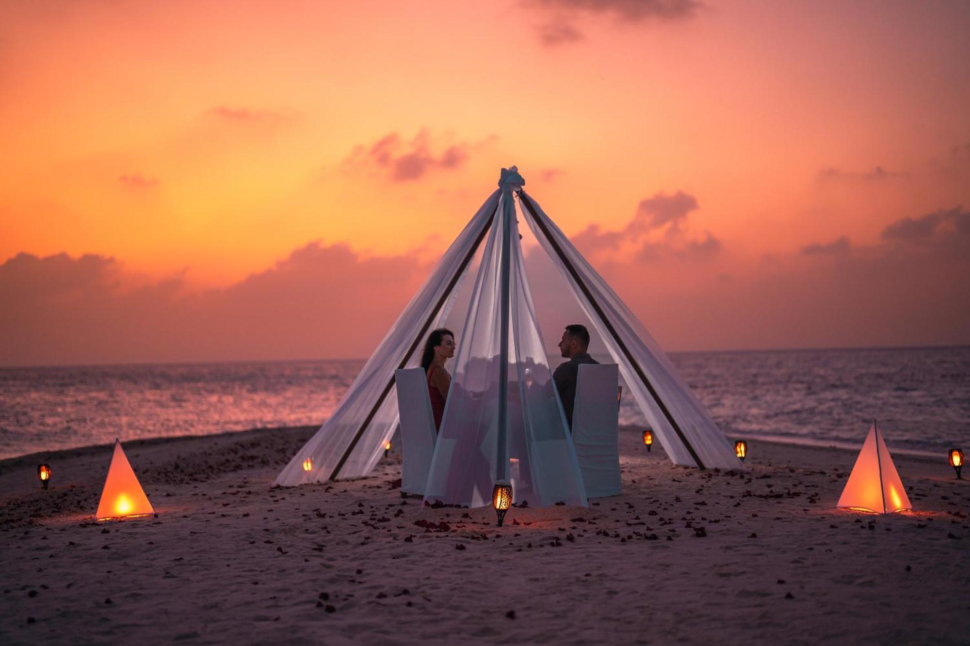 Coco Bodu Hithi Hotel North Male Atoll Exterior photo