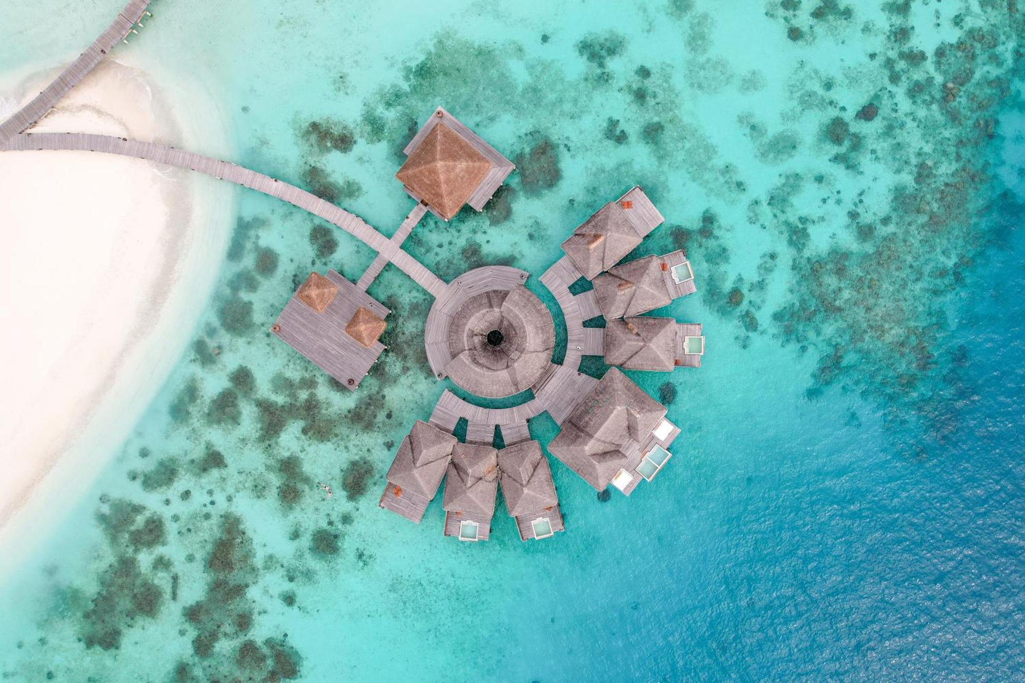 Coco Bodu Hithi Hotel North Male Atoll Exterior photo