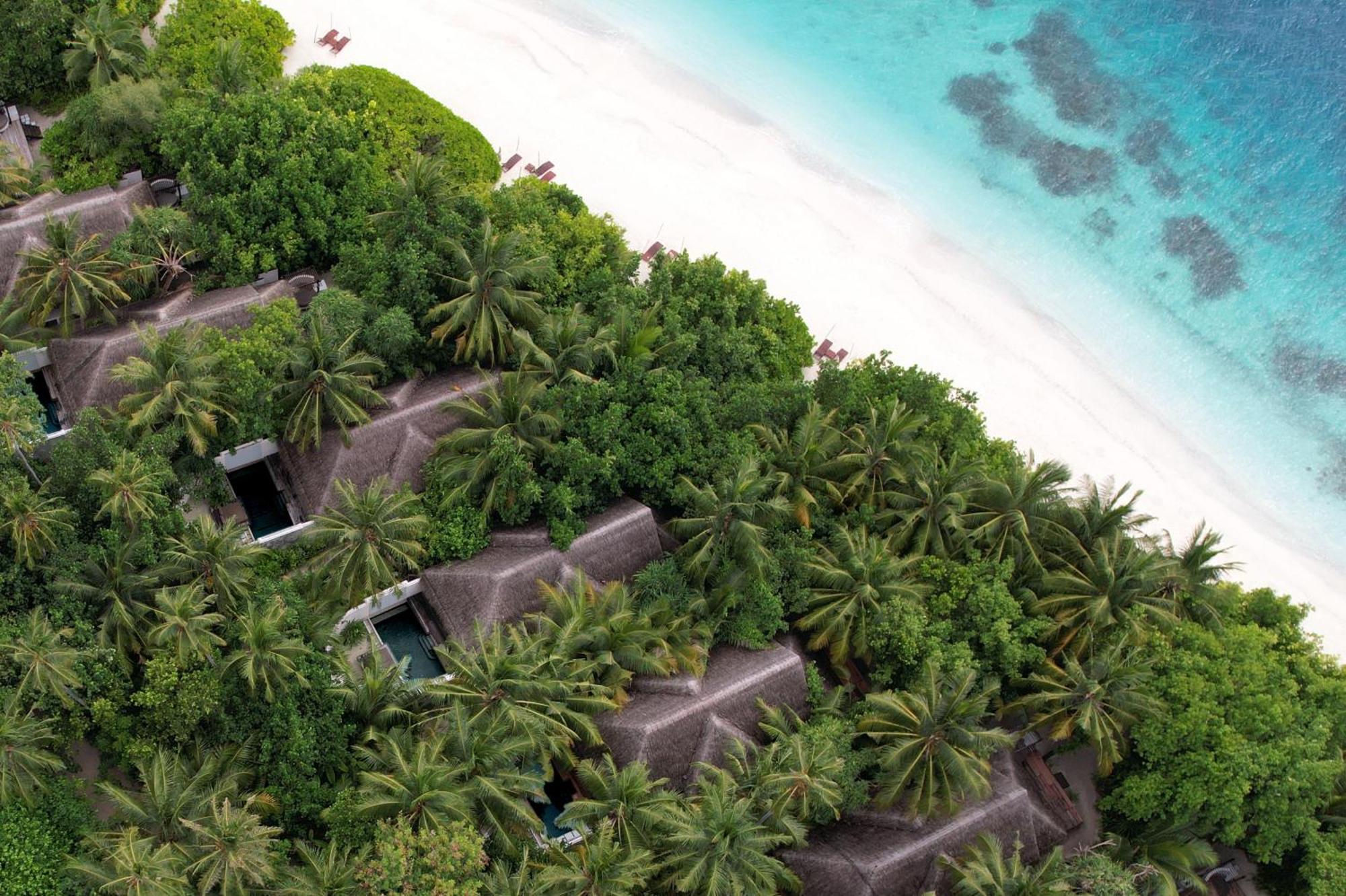 Coco Bodu Hithi Hotel North Male Atoll Exterior photo