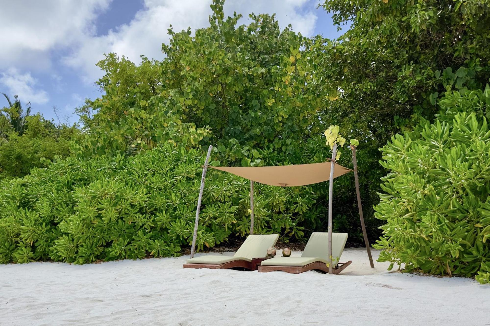 Coco Bodu Hithi Hotel North Male Atoll Exterior photo